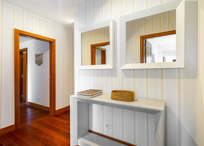 Luxury Living By The Sea Marvel *