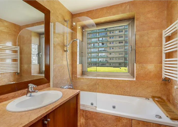 Luxury Living By The Sea Marvel *